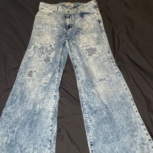 Selling these rocker distressed boyfriend jeans!